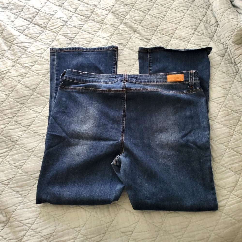 Thread market plus jeans - Picture 2 of 5